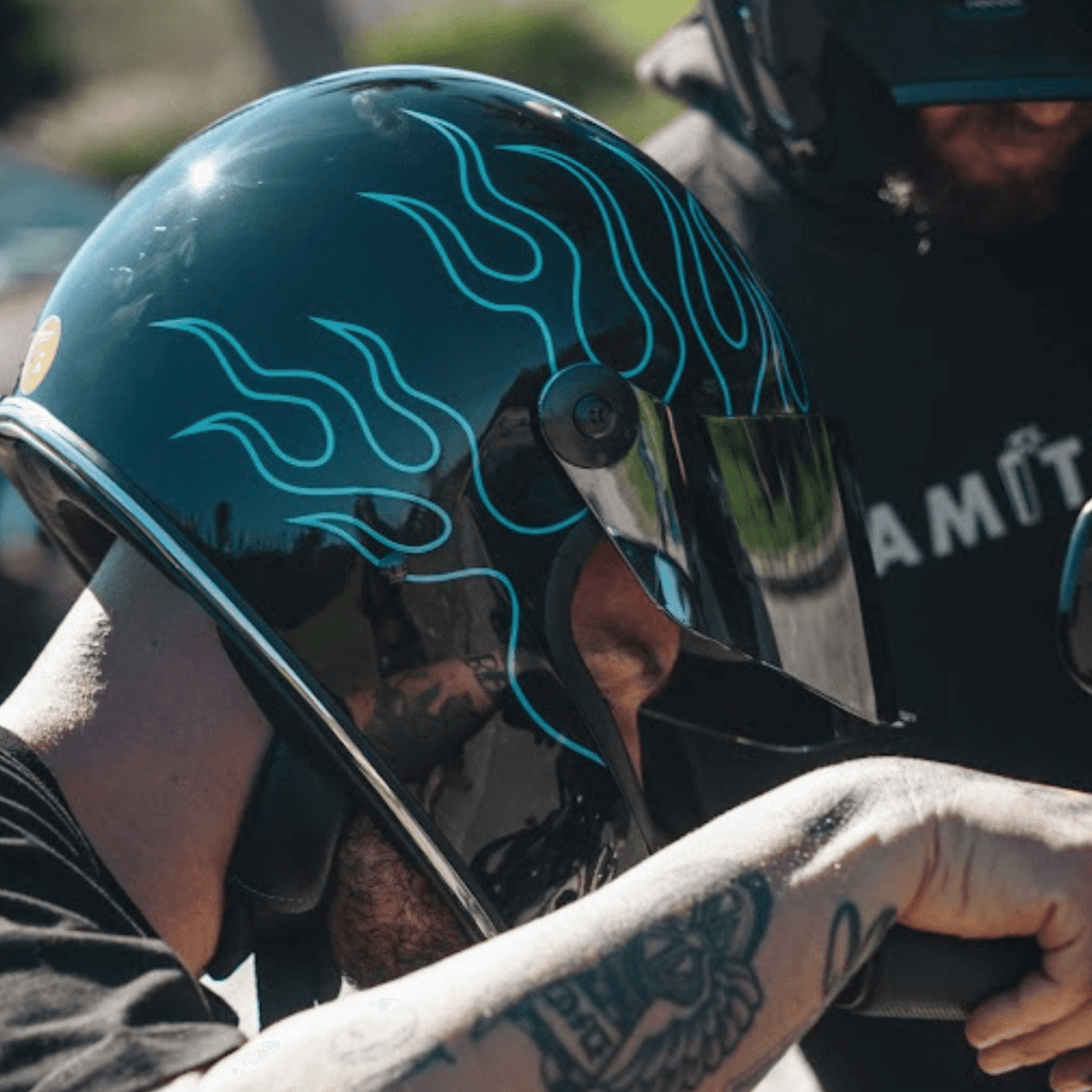 Capacete Urban Bigbore S Dynamite Crew Preto